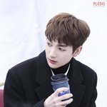 방금 뜬 뉴이스트 <b>아론</b> 레전드 짤