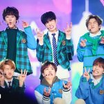 얘들아 내 <b>친척</b>여동생이 곧있음 졸업인데 어떤 꽃다발을 주면 좋아할까...