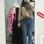 야들아 이렇게 입는거 많이 이상하냐..?