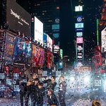 <b>타임스퀘어</b> 본인생일광고 보는뷔