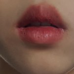 내 입술 이상해?