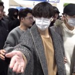 <b>뷔</b> .....