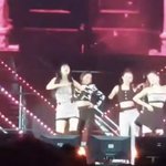 레드벨벳 싸이코 두번째 무대 했는데 <b>웬디</b>자리 그대로야