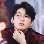<b>원우</b> 뭔가 배우상이지 않냐