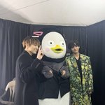 [모두드루와] 펭수랑 방탄 <b>사진</b> <b>찍</b>음ㅋㅋㅋㅋㅋㅋ