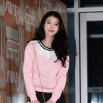 [댓글부탁해] 아이유가 입은 이 맨투맨 <b>산다</b> vs 안<b>산다</b>
