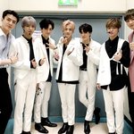 <b>찬열</b> 진짜 잘생겼구나...