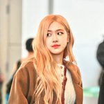 블랙핑크 블핑 로제 지수 제니 <b>리사</b>