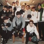 [EXO] 결앨 들으면서 엑소 단체사진 보면 우는병이 있음