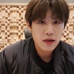 박우진 브이앱 본 사람 있어?