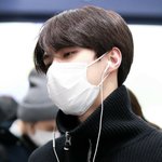 [EXO] 오세훈 ㅆㄹㅈㄷ 슬쩍 밀어<b>본다</b>