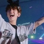 [EXO] 아 백현 <b>리본</b>쨜 이건데