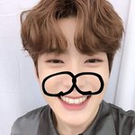 웃을 때 <b>주름</b> 같은 거..
