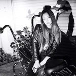 블핑 제니 라이더<b>자켓</b> 잘어울린다