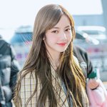 [블랙핑크] <b>리사</b> 이마 드러낸거 이뻐ㅜ