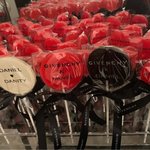 [강다니엘] <b>지방시</b>는 이벤트를 좋아해?