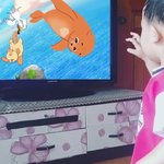 우는 아이 달랠땐