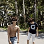 [EXO] <b>종인</b>이 백현이 뭐하다가 찍힌 사진이야?