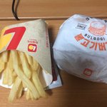 오늘은 롯데리아 <b>먹방</b>입니다^^