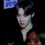 제이홉 왜이렇게잘생겼어???