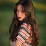 이거누구야?ㅠ 여돌인거같은데