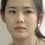 [댓글부탁해] 근데 왜 요즘 연예인들은 입술 빨갛게 <b>칠</b>할까