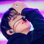 [댓글부탁해] 배진영팬들아 이거 렌즈 뭘까 ㅈㅂ알려줘 사진잇음