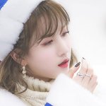 나날이 미모가 <b>수직</b> 상승 중인 여돌
