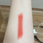 얘들아 이색 바르니까 얼굴이 <b>칙칙</b>하고 노래 보이는데