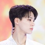 [NCT] 이사진 제노 목에 손