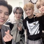 [NCT] <b>저때</b> 이사진보고 별생각안들었는데