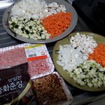 아까 저녁으로 볶음밥 해먹은거 올림.