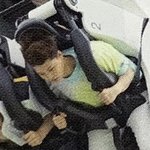 [NCT] 준희들 <b>네온</b>그린템 뭐 있는 거 있어?????