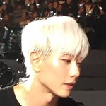 [드루와] 에어팟 <b>철가</b>루 방지 스티커 붙여야 됨?