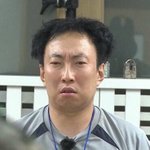 여기 대학가는 20살있어?
