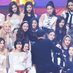 레드벨벳 있지 <b>투샷</b> 사진에 트와가 짤린 이유