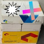 출산 예정 선물이라고 받았는데, <b>주방</b> 랩에 싸여 있는 신발, 의료...