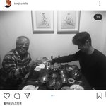 부모님과 <b>사이</b>가 매우 좋아보이는 배우