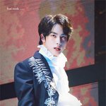 잘생김 그 이상의 <b>아우라</b>가 있다