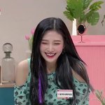 [드루와] 이 <b>사진</b> 조이 립 뭐바른<b>지</b> 아는사람 ㅠㅠ