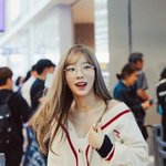 [댓글부탁해] 먹물치즈식빵이랑 <b>타로</b>밀크티 같이 먹으면 ㅈㄴ 맛있음