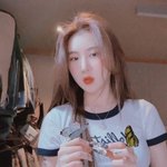 [댓글부탁해] 하 나만 <b>넉살</b> 아이돌 걔 닮았냐ㅠ