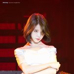 사복 말고 아이유 의상짤 푼다