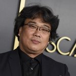 <b>봉준호</b> 감독의 트로피 활용법