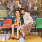 자몽색(?)섀도우에 펄 입자 고운 아이보리색섀도우