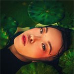 작품 <b>사진</b>의 비하인드 <b>컷</b>
