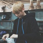 [강다니엘] <b>호두</b>과자 포장하기