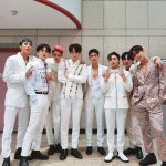 쇼케에서 <b>뜻밖</b>의 노출한 아이돌ㅋㅋㅋㅋㅋ