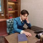 <b>폴더</b>폰 공기계 샀는데 판매자 이상해