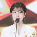 독특한 이름으로 데뷔할 뻔 했던 연예인들